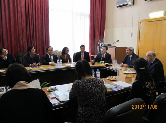 圖片新聞：留學中國教育展代表團訪問英國并參加2013莫斯科國際教育展10
