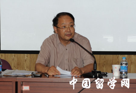 中心黨總支緊緊圍繞學習貫徹落實《教育規劃綱要》開展創先爭優活動1