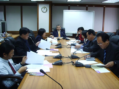 廣西民大赴泰國訪問團到達泰國班頌德·昭帕亞皇家大學(10.24)1