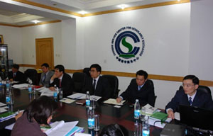 泰國教育部高等教育委員會副秘書長Jiranee Tantiratanavong女士率團訪問我中心(4.16)3
