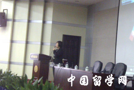 2010年新加坡獎學金項目第二批學生順利派出2