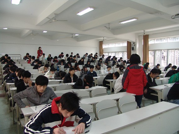 福建福州2010年1月自學考試圓滿結束(圖)4