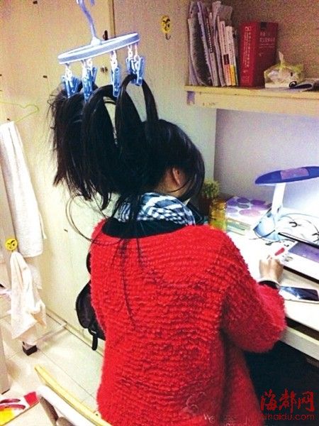 女學霸“吊發苦讀”照片走紅 網友求正面照1