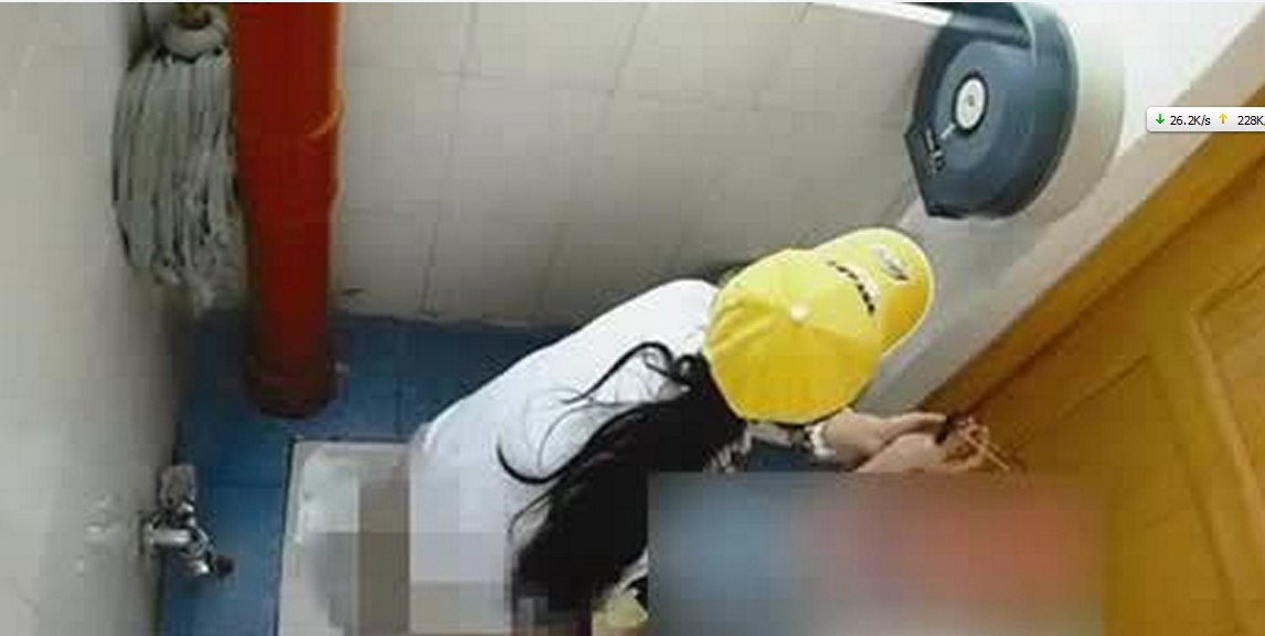 廈門大學稱女廁偷拍門系舊案1