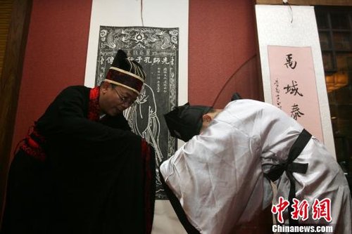 山西太原古式“成童禮”漸成風尚(圖)1