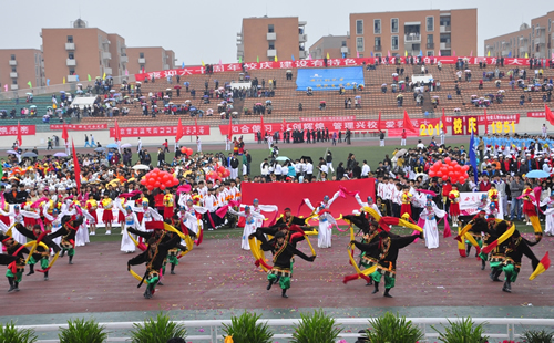 西南民族大學2011春季運動會開幕3