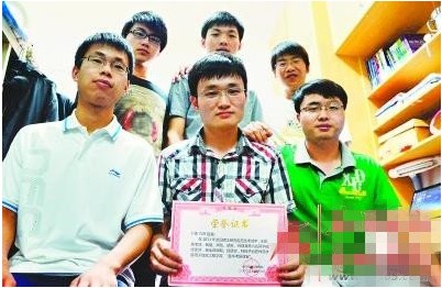 “最牛考研寢室”盤點：學霸是扎堆兒煉成的7