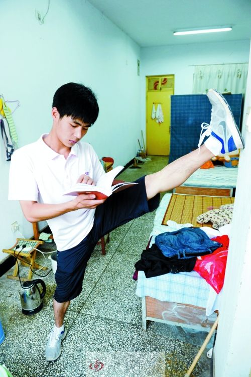 “少林小子”三年考上鄭州大學文學院研究生2