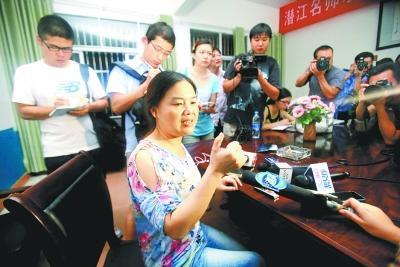 湖北校園劫持案細節：4人搶當人質 教室留彈孔-中國教育1