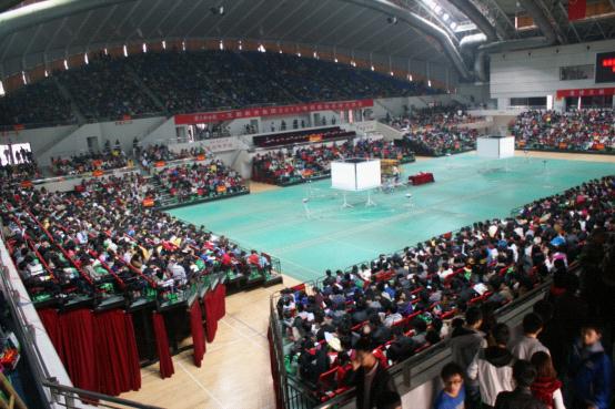 楚天都市報2013考研大講堂開講 吸引上萬名學子參與1