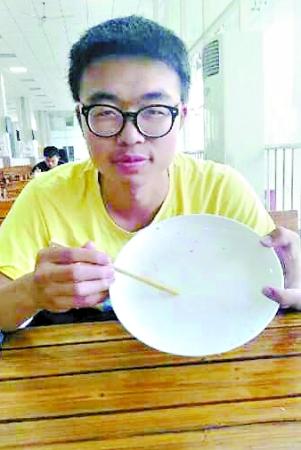 調查：近三成學生有剩飯習慣 女生比男生剩飯多-中國教育3