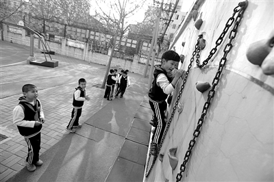 北京一小學開“男子漢課”培養“純爺們兒”-中國教育1
