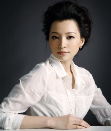 41歲主播董卿暫離央視 不為研究“生”而是赴美讀研究生1
