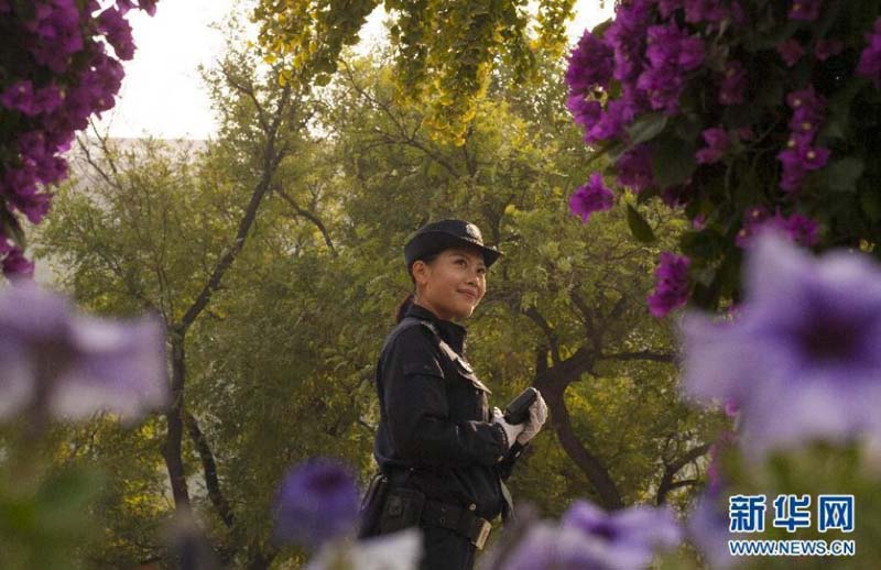 走進80后女研究生警花（組圖）7