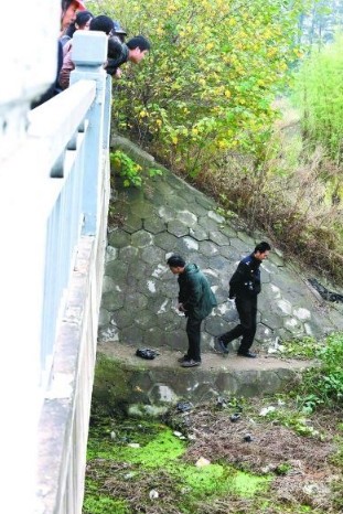 武漢大學風波不斷：前有學霸爺爺，后有女生慘案3