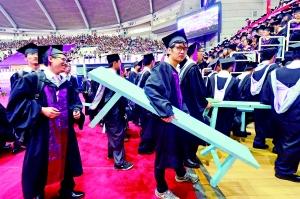 北京首封高考錄取通知書寄出 系北京語言大學-中國教育1
