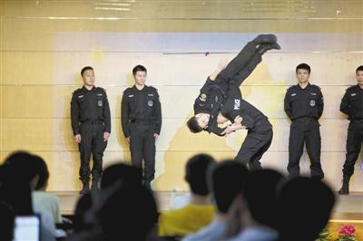 女大學生屢遇險因安全教育缺失？-中國教育1