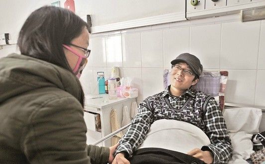 暗戀對象患重病 女碩士不離不棄相守如妻1