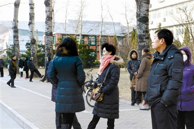 碩士就業率連續下降 考生父母堅信考研改變命運2