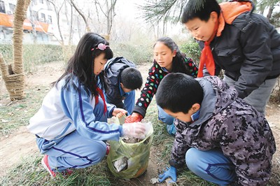 開學第一天：形形色色第一課 各地推新政-中國教育4