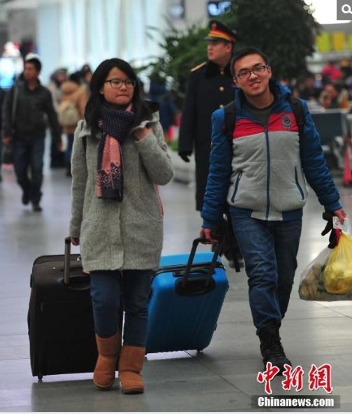 高清：學生“返鄉潮” 踏上春運回家路2