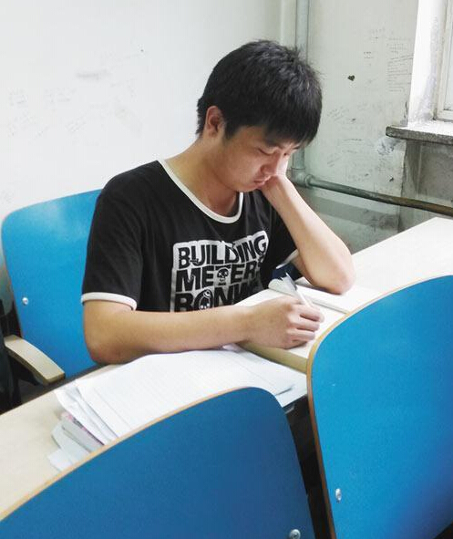 暑假 大學生都去哪兒了？1