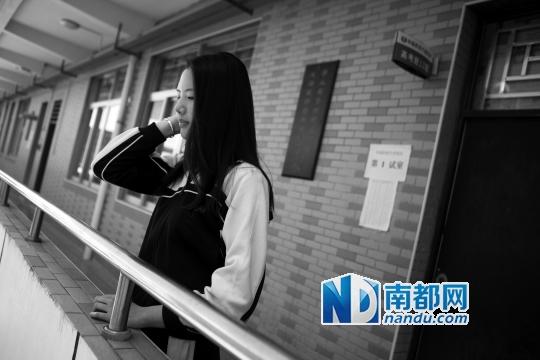 異地考生因父親社保差3個月無緣高考-中國教育1