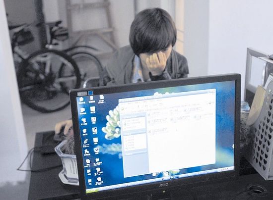 湖北：研究生花9000元“買論文” 抄襲率60%沒過關1