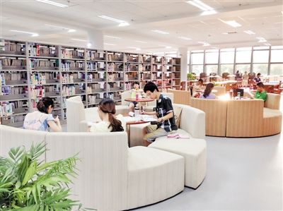 考研：暑期西南大學圖書館一座難求1
