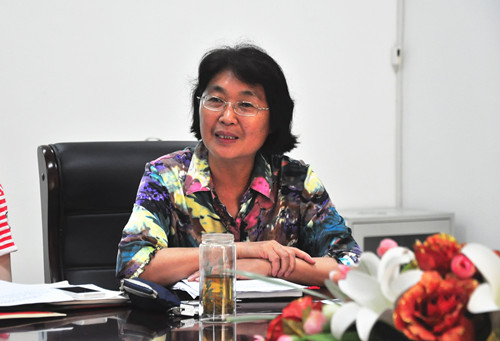 江蘇中外女校長教育基金會捐助211重點大學研究生2