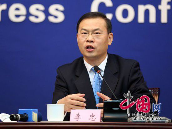 人社部:今年國考數千人比一情況大幅度減少-中國教育1