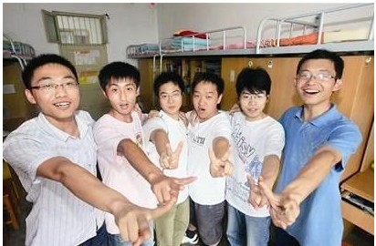 “最牛考研寢室”盤點：學霸是扎堆兒煉成的6