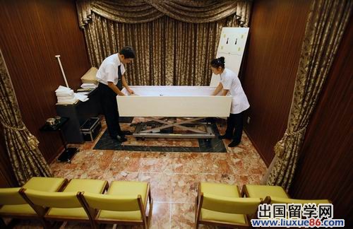 日本橫濱推出只為死者服務的酒店4
