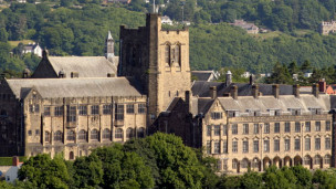 英國留學:班戈大學將設中英合授法律學位1