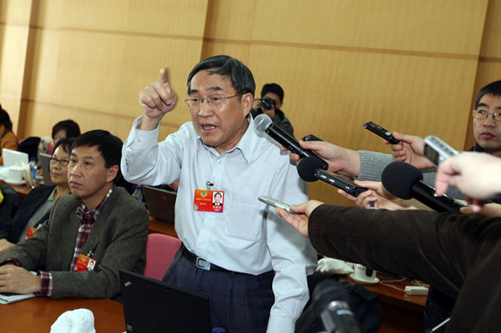 視頻：教育部長袁貴仁談考研涉嫌泄題事件1