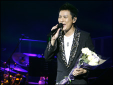 英媒:臺灣歌手張信哲英國巡演1