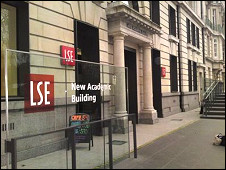 英國:LSE考慮8000英鎊學費1