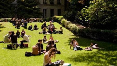即日起赴法國讀大學不再需要提交高考成績1