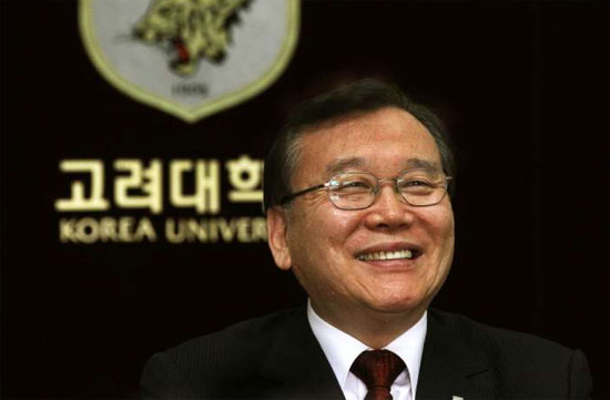 “將民族高麗大學打造成科學高麗大學，計劃成為世界百強大學”[1]1