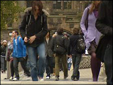 2012英國BBC:英政府鼓勵更多學生踏出國門1