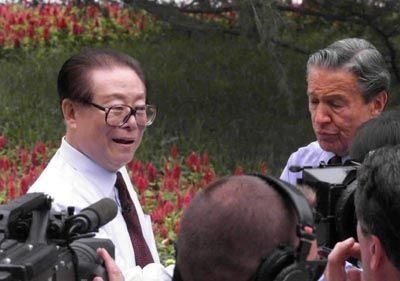 美國著名新聞節目主持人邁克·華萊士逝世 曾采訪鄧小平江澤民2