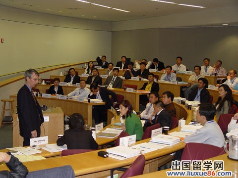 美國欲推廣一年制MBA惹爭議 文憑或縮水[1]1