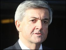 2012英國:面臨控罪 能源大臣被迫辭職1