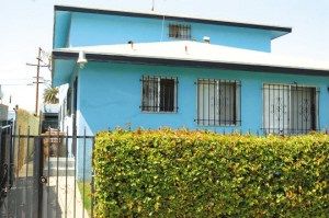 警方:南加大槍殺案動機為搶劫 現場臨嫌犯住所[1]1