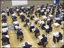 英媒2012:學校排行榜有助提高成績1