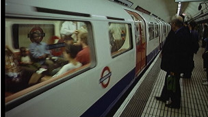 2012英國:倫敦地鐵“無力承載奧運游人”1