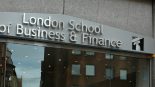 2013英國:倫敦商業金融學院推出大學預科課程1