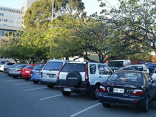阿德萊德大學：停車費位居各大學前列1