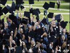 英國新聞:1/4英國大學畢業生仍失業1