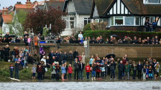 英媒2014:倫敦泰晤士河年度船賽 牛津輕取劍橋3